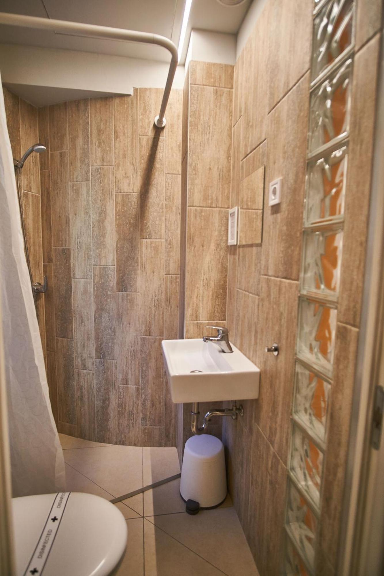 Z40 Apartments - Hostaid Budapest Habitación foto
